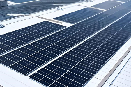 光伏發(fā)電對(duì)人有害嗎？有輻射嗎？